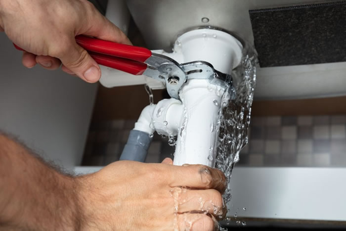 Quick Fixes for Your Leaking Pipes