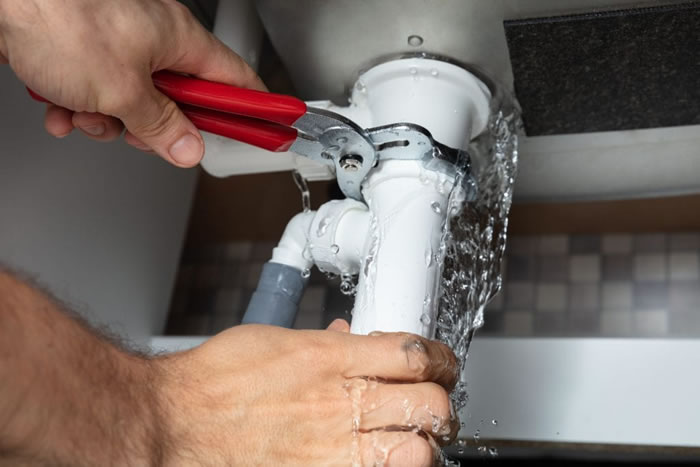 Quick Fixes for Your Leaking Pipes