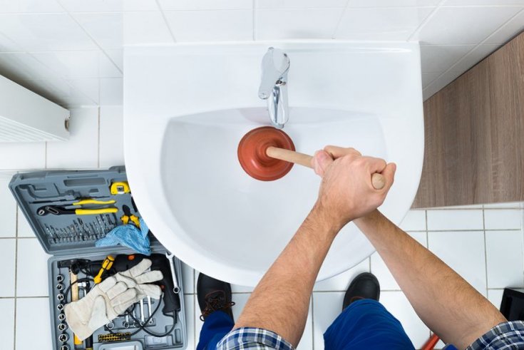 How to Plunge Like a Plumber