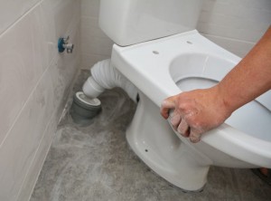 6 Steps to Fix a Toilet Leaking at the Base